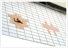 タイル引張試験の様子(1) タイル引張試験の様子(1)